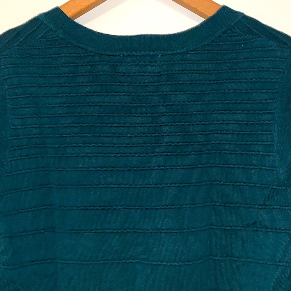Basic Editions Sweater - Picture 3 of 3